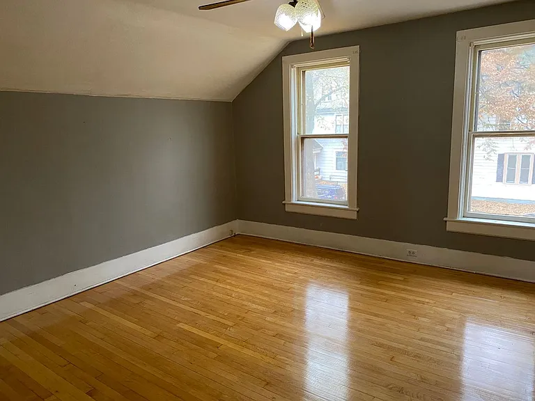717 Jackson St — Photo 7