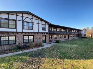 9419 Sappington Rd APT A, Saint Louis, MO 63126