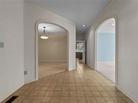 4th image of 4835 Worchester Pl