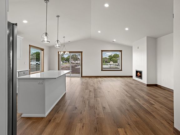 5th image of 6463 Brekke Way S