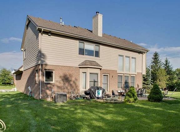 3rd image of 11613 Chandler Dr