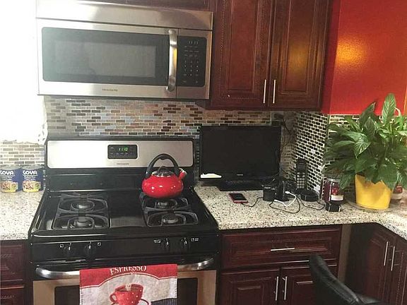 4th image of 116 44 146th St