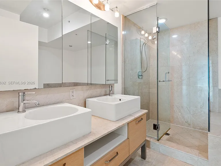 218 SE 14th St #1803 — Photo 11