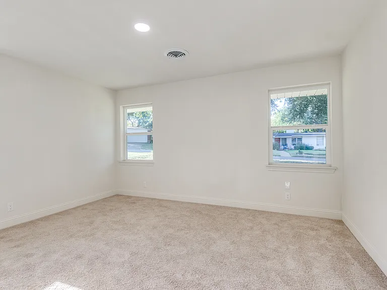 704 Turner Blvd — Photo 19