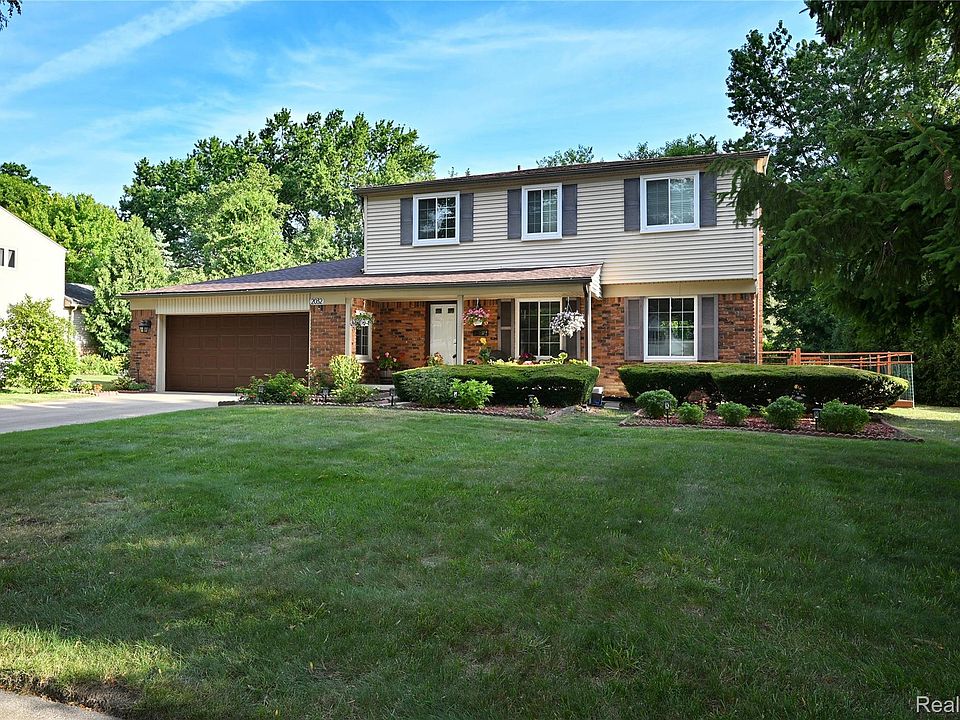 1st image of 2032 Kristin Dr