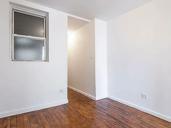 4th image of 255 W 12th St #5A