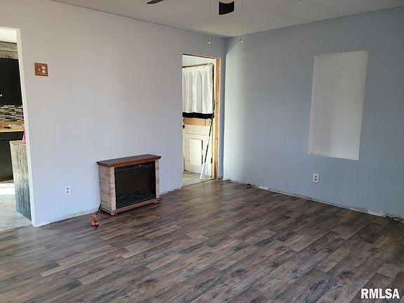 4th image of 811 S 21st St