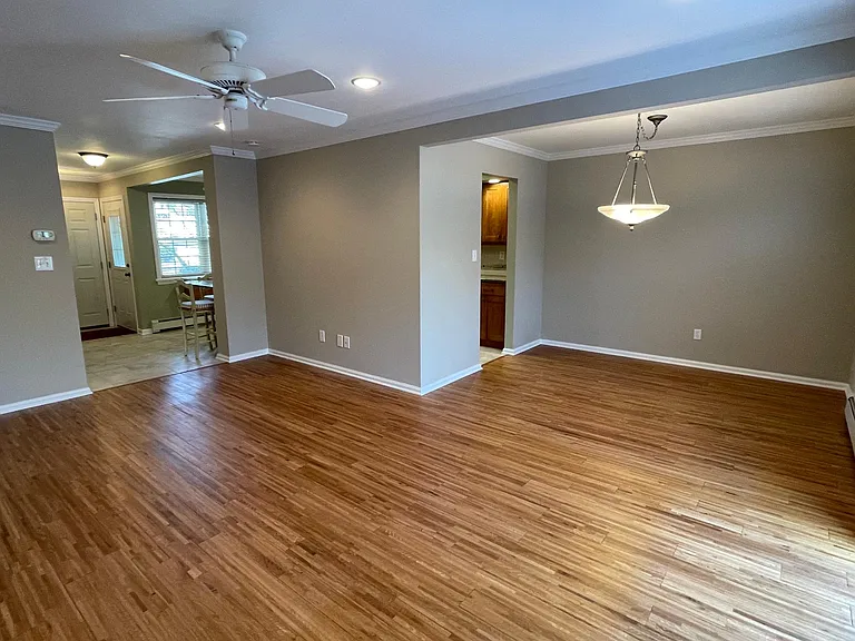 36 Coachlight Dr #36 — Photo 2