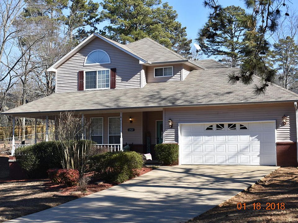 1st image of 1702 White Oak Ln