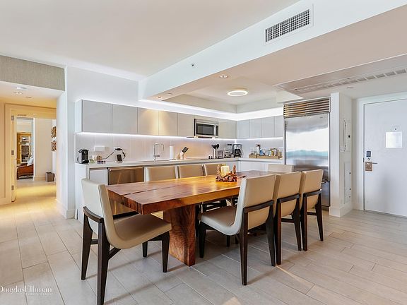 5th image of 102 24th St APT 1444
