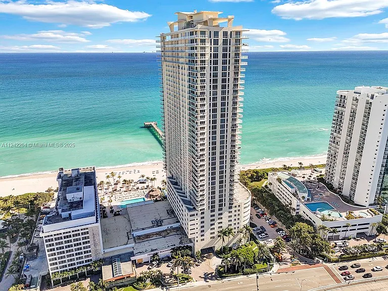 16699 Collins Ave #2508 — Photo 30