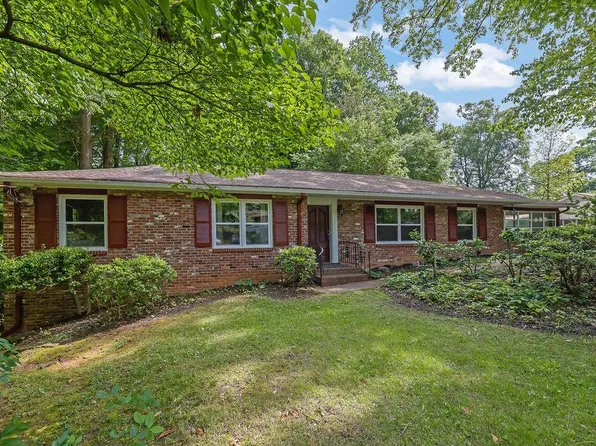 1981 Bramblewood Dr NE, Atlanta, GA 30329