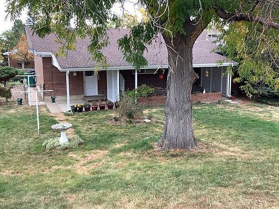 3rd image of 640 E Easter Ave