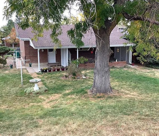 640 E Easter Ave — Photo 3
