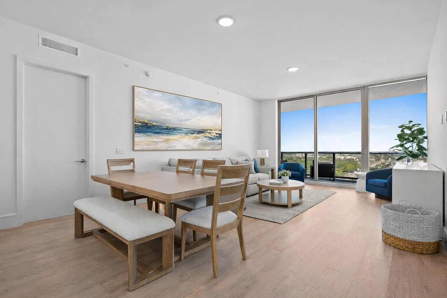 2 bed, 2.5 bath, 1511 sqft, $7,500 — Photo 2