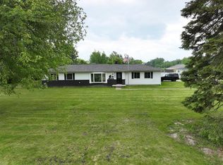 1745 Pierce Rd, Saginaw, MI 48604