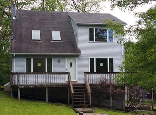 740 White Dr, East Stroudsburg, PA 18302