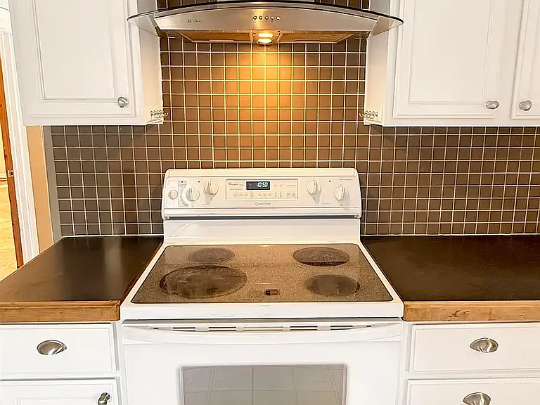 1013 S 4th St — Photo 6