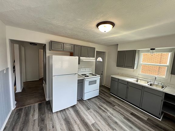 4th image of 817 W Meadows Pl