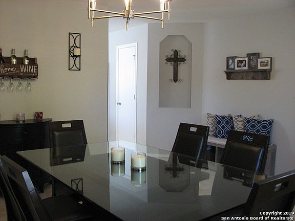 5th image of 7903 Oak Pointe