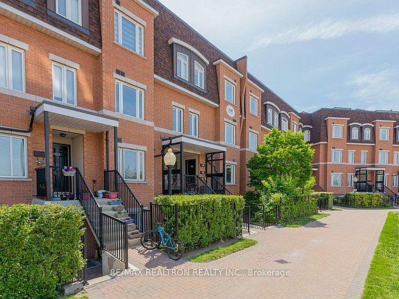 3rd image of 306 John St #139