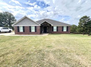 107 Kordsmeier Ln, Morrilton, AR 72110
