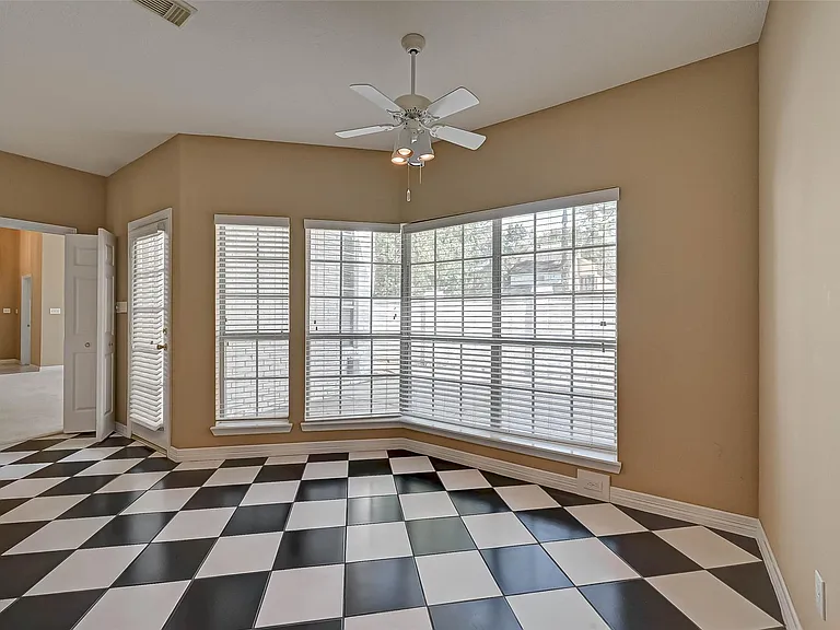 14303 Reissen Ln — Photo 18