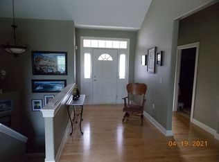 431 Cobblestone Ct, Slinger, WI 53086