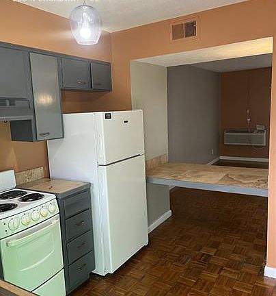 2nd image of 568 N Broadway APT 20