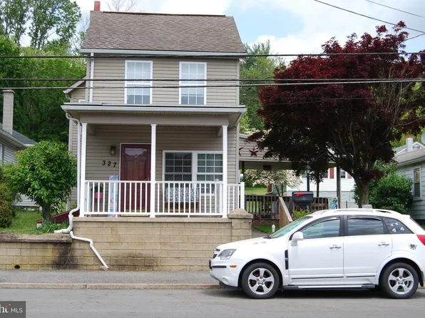 327 W Broad St, Williamstown, PA 17098
