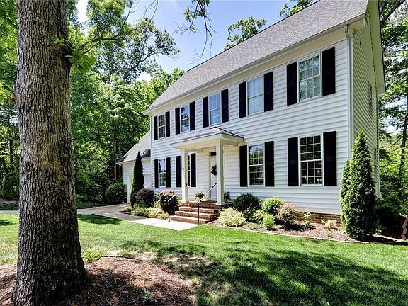 3rd image of 3611 Splitwood Rd