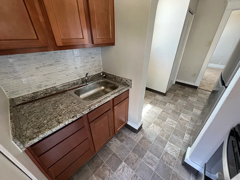 316 Melwood Ave — Photo 3