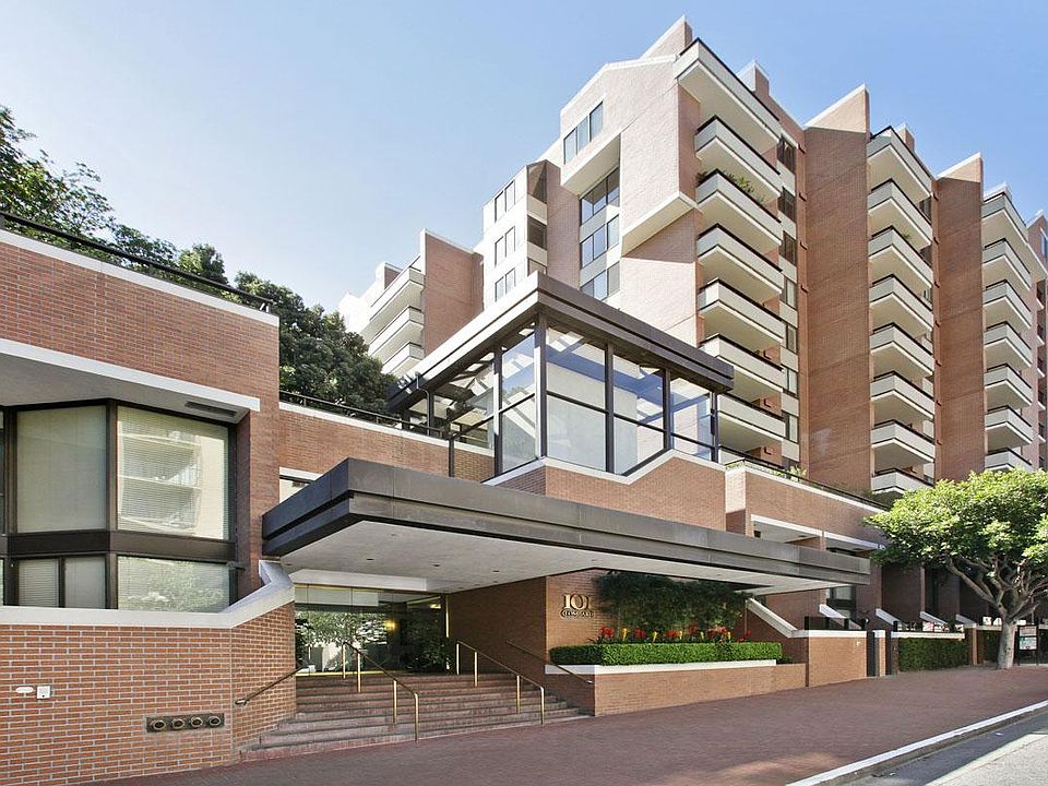 1st image of 101 Lombard St APT 609W