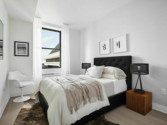5th image of 70 Pine St APT 4104