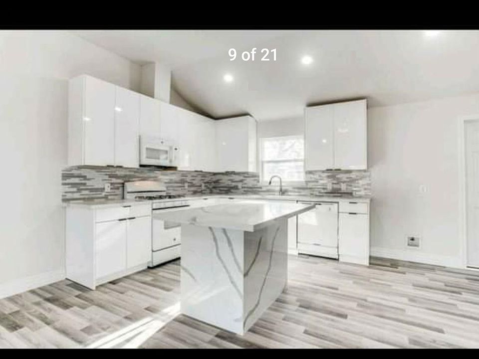 1st image of 2304 Pomona Dr