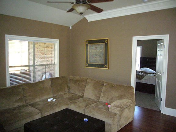 4th image of 13039 Oakberry Ln