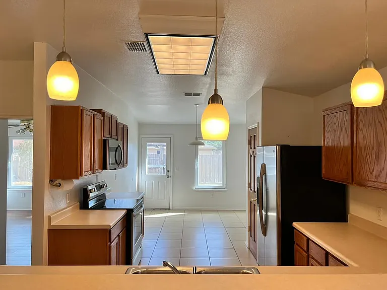 12836 Buenos Aires Pkwy — Photo 12