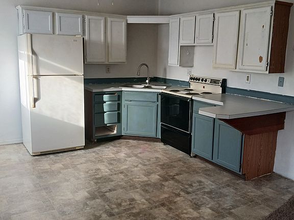 2nd image of 416 15th Ave S #D