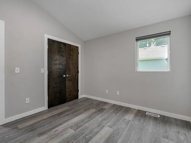 653 S Fairway Ave — Photo 27