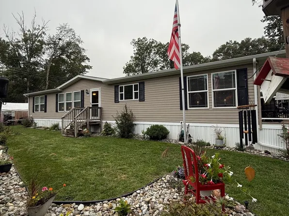 117 Middle Dr #117, Elmer, NJ 08318