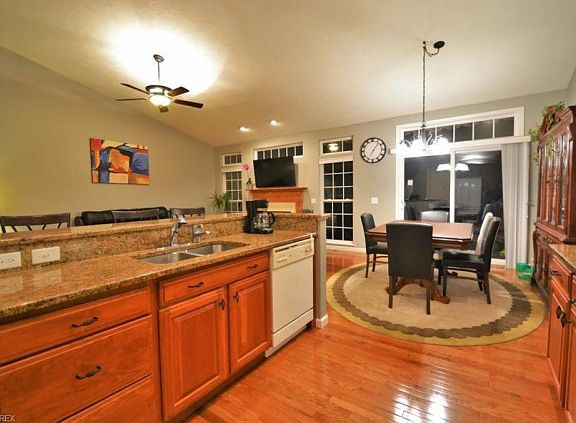 4th image of 310 Deep Creek Cir