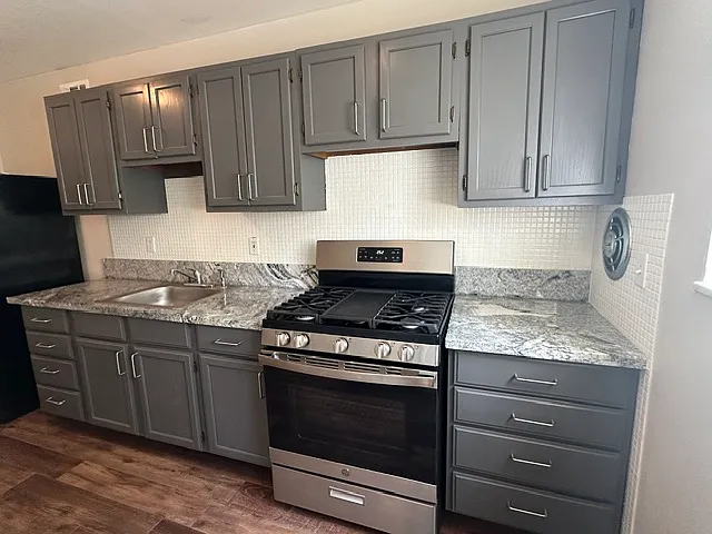 2 bed, 800 sqft, $1,095 — Photo 4