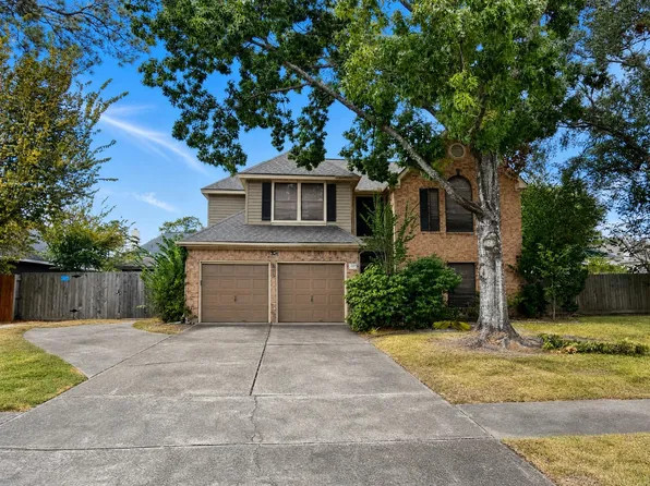 507 Welford Ln, Highlands, TX 77562