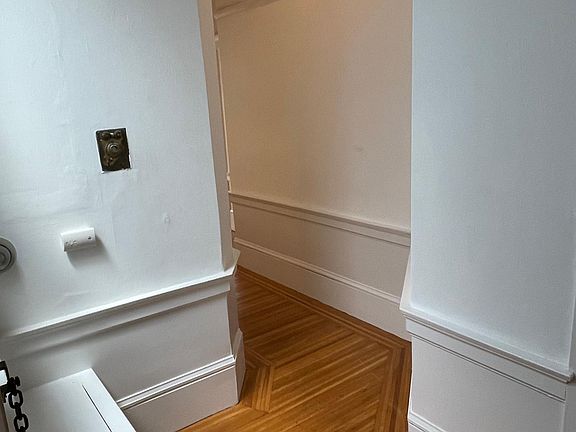 2nd image of 1801 Hyde St