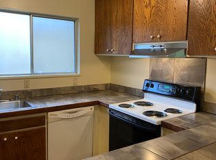 175 Los Robles Rd #9, Novato, CA 94949