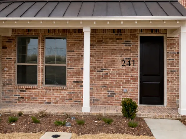 241 McConathy Way, Flower Mound, TX 75028