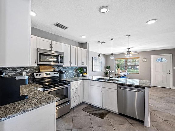 5th image of 5065A 31st Ave N