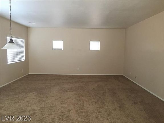4th image of 2932 Tilten Kilt Ave