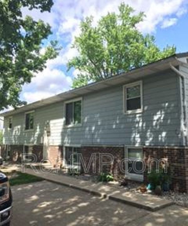 1st image of 303 S Oak St APT C