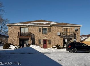 286 E Thirteen Mile Rd APT 203, Madison Heights, MI 48071